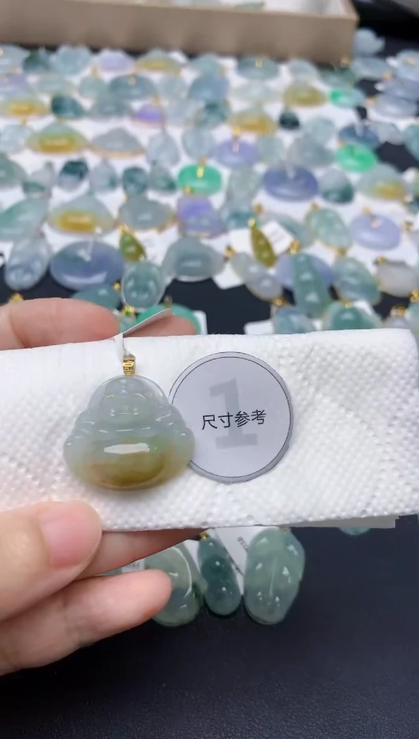 翡翠18K金镶嵌颈饰天然缅甸A货翡翠