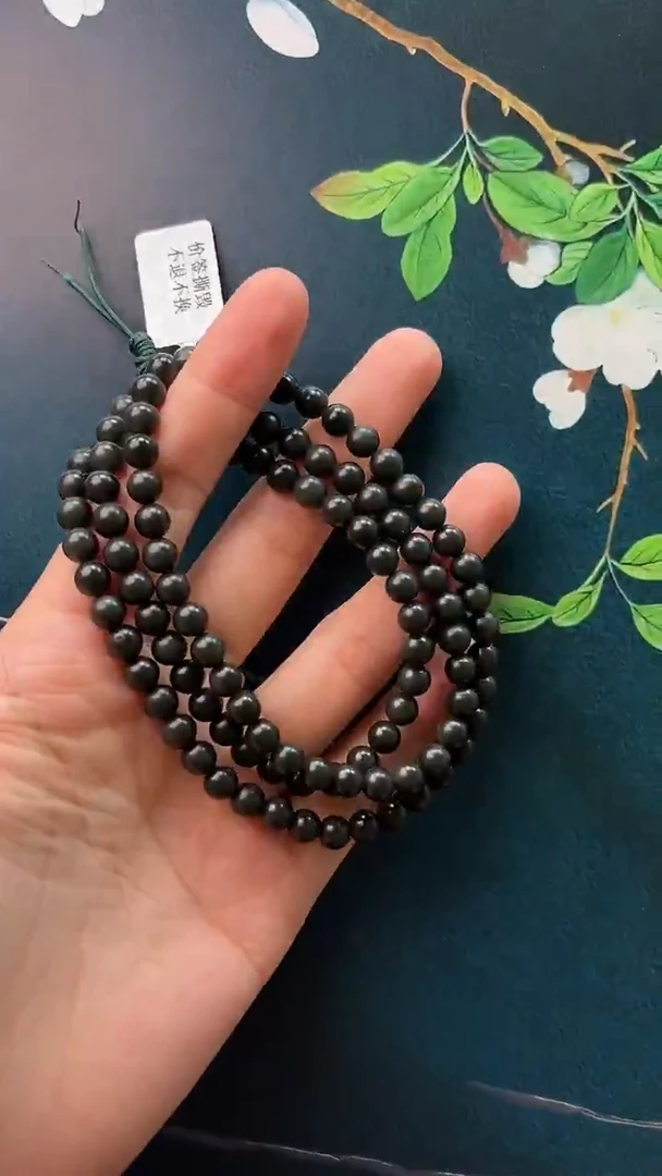 颈饰未镶嵌和田玉项链