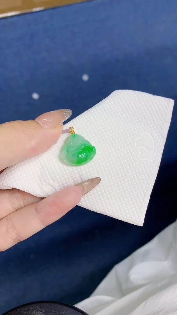 颈饰18K金镶嵌翡翠1
