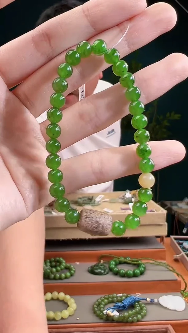 颈饰未镶嵌和田玉多样性发货 拍一单发一个