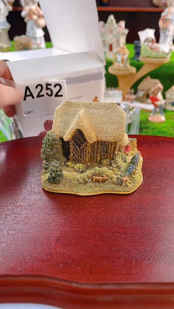 【闪购商品】紫砂茶宠Lilliput中古小房子252