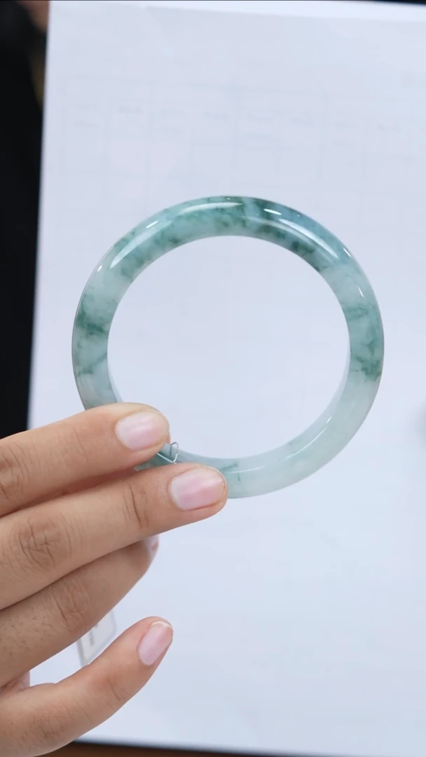 翡翠手镯未镶嵌翡翠手镯1153