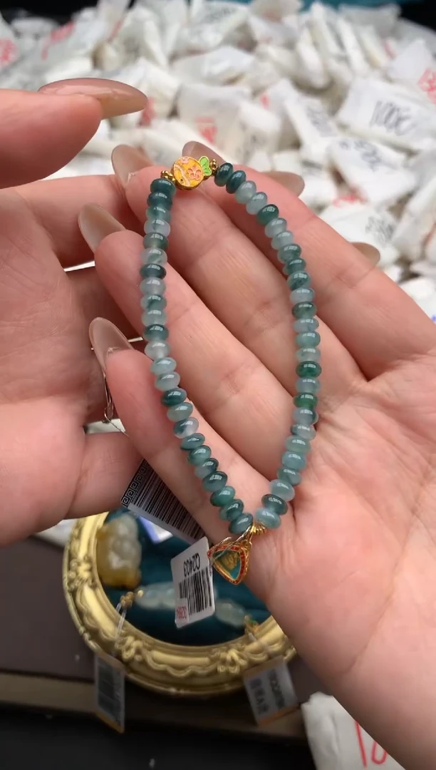 【闪购商品】翡翠手串未镶嵌 一