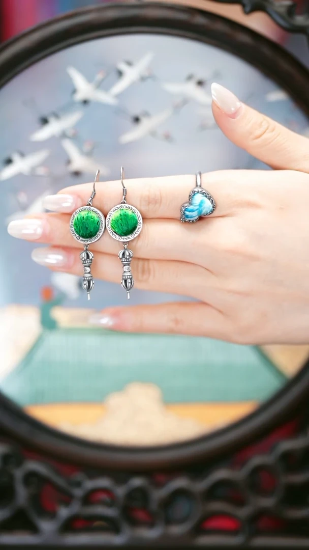 织绣87黔东南苗族刺绣