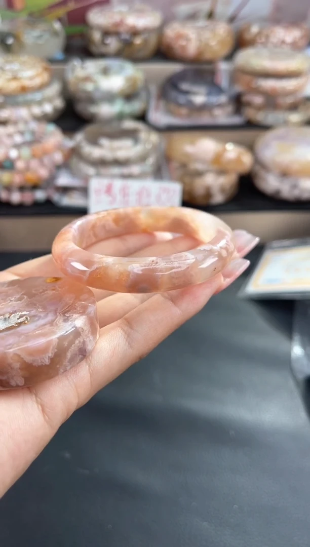 未镶嵌手镯石英质玉51