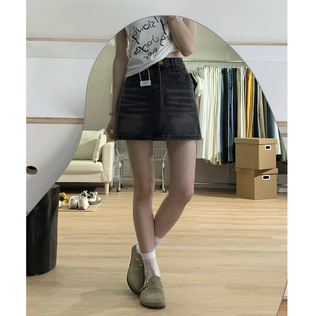 黑灰色高腰牛仔短裙女2025夏款休闲百搭小个子辣妹显瘦舒适包臀裙