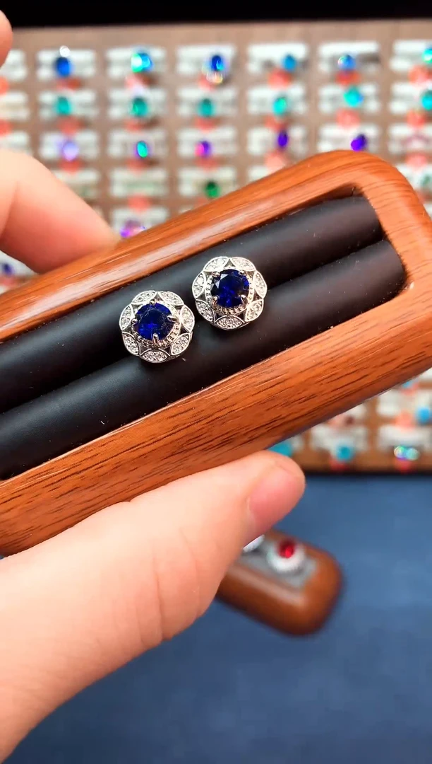 耳钉蓝宝石未镶嵌.....