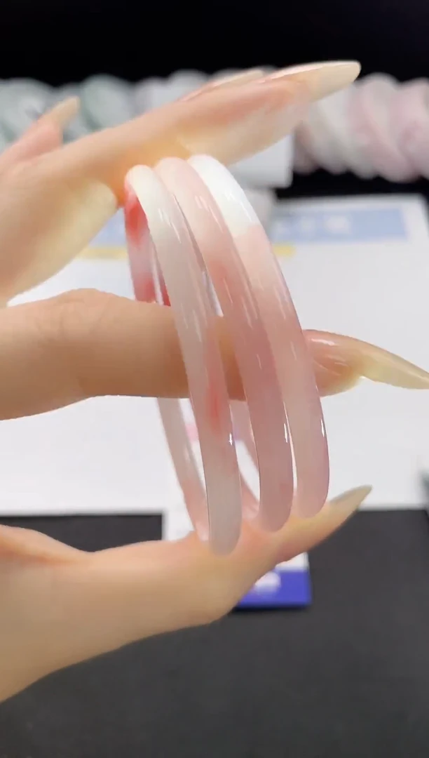 未镶嵌手镯石英质玉66-60