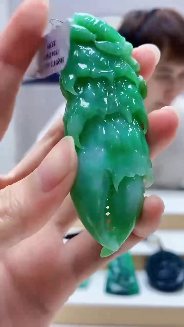 未镶嵌定制翡翠4868zm-毛货挂件181