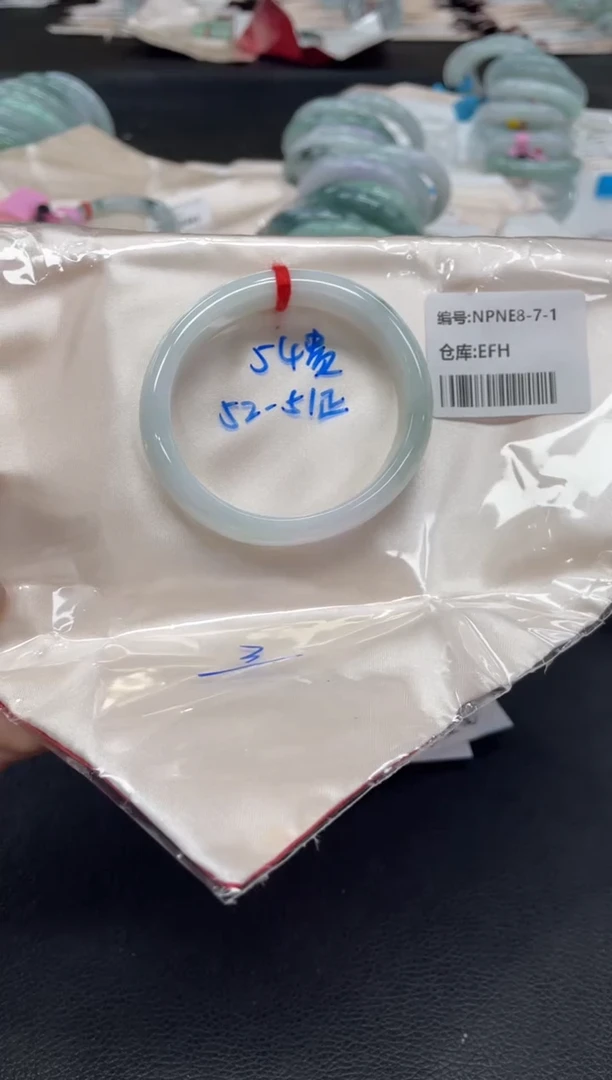 未镶嵌手镯翡翠翡翠手镯