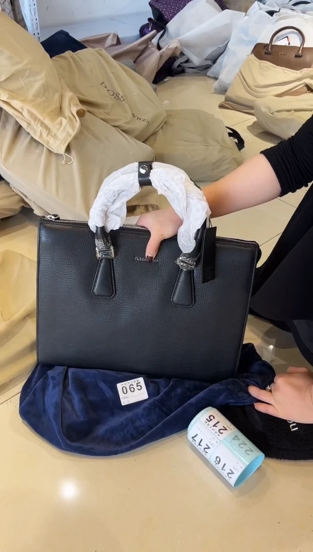 头层牛皮215品牌男包清货中(不要卡单，理性消费）