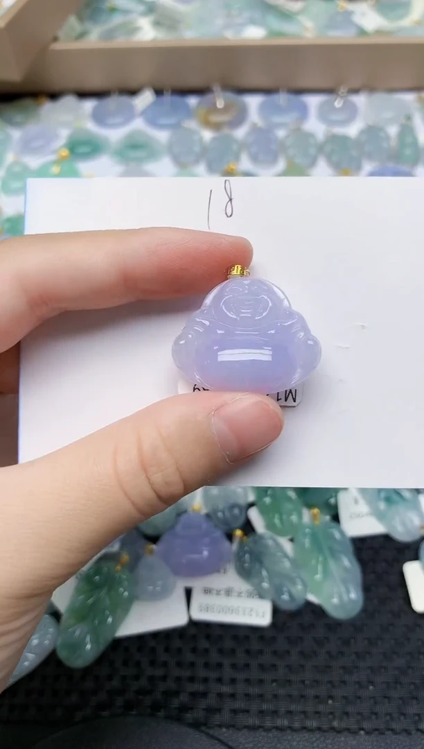 翡翠18K金镶嵌颈饰天然翡翠A货