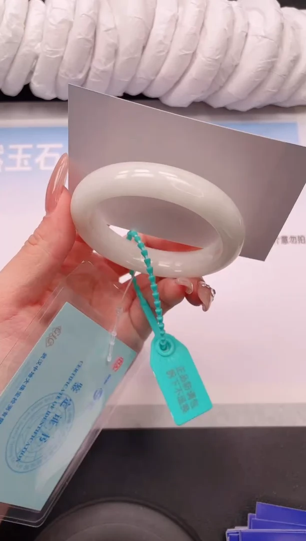 未镶嵌手镯和田玉10V84-52