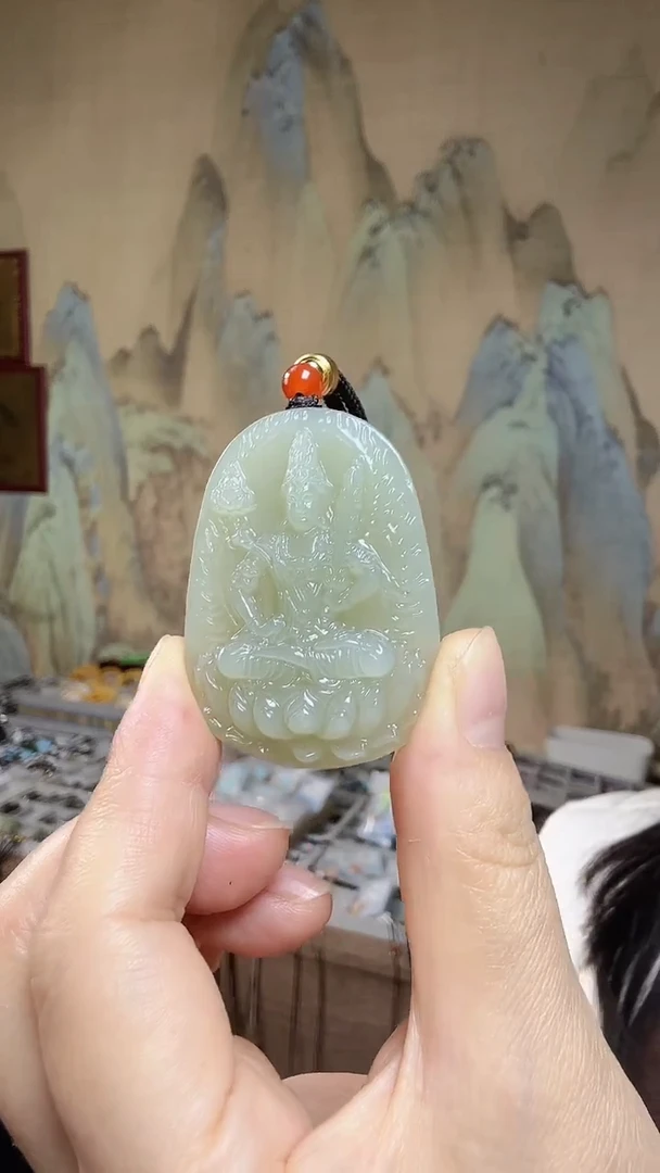 颈饰未镶嵌和田玉.