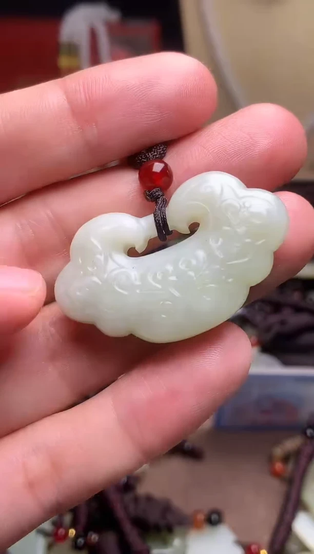 颈饰未镶嵌和田玉新疆料青海料清水和田玉吊坠