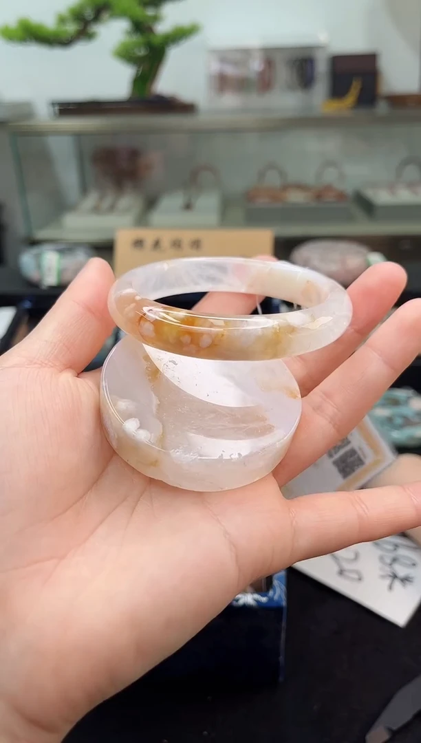 未镶嵌手镯石英质玉60圈口（赠品镯心）13593279