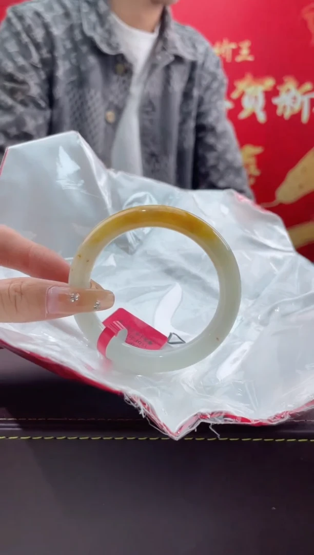 【闪购商品】翡翠手镯未镶嵌1翡翠手镯