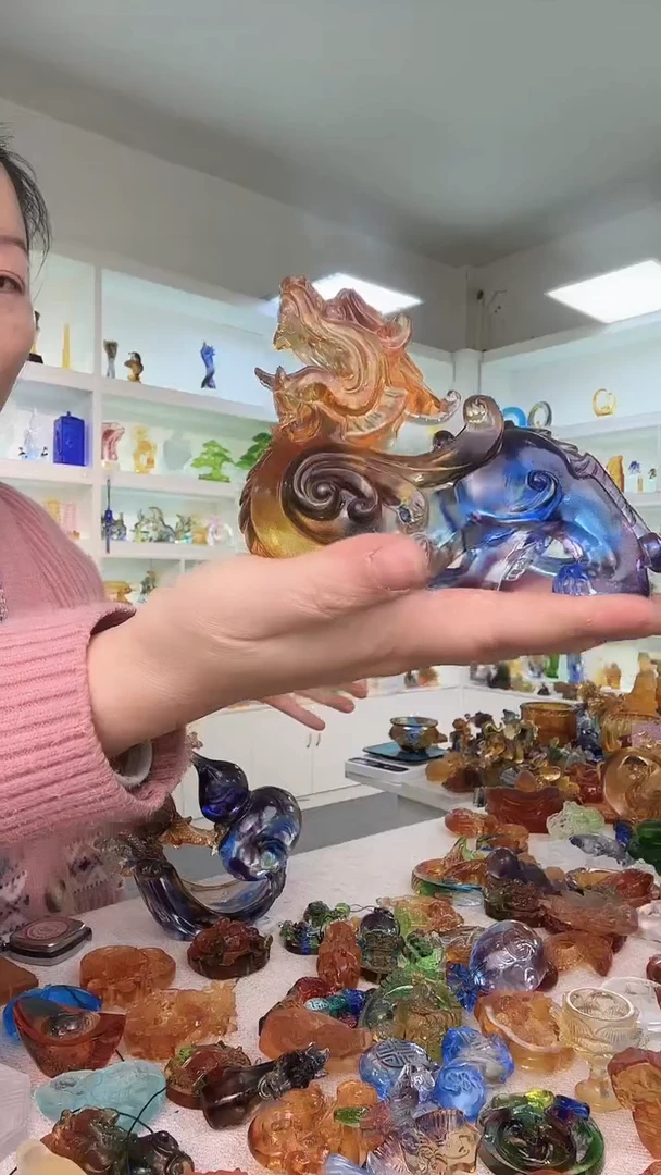手工艺品琉璃貔貅一只