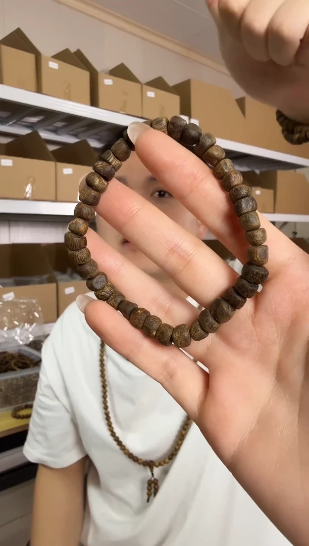 沉香手串海南沉香沉水随形手串单圈 /多样性发其一