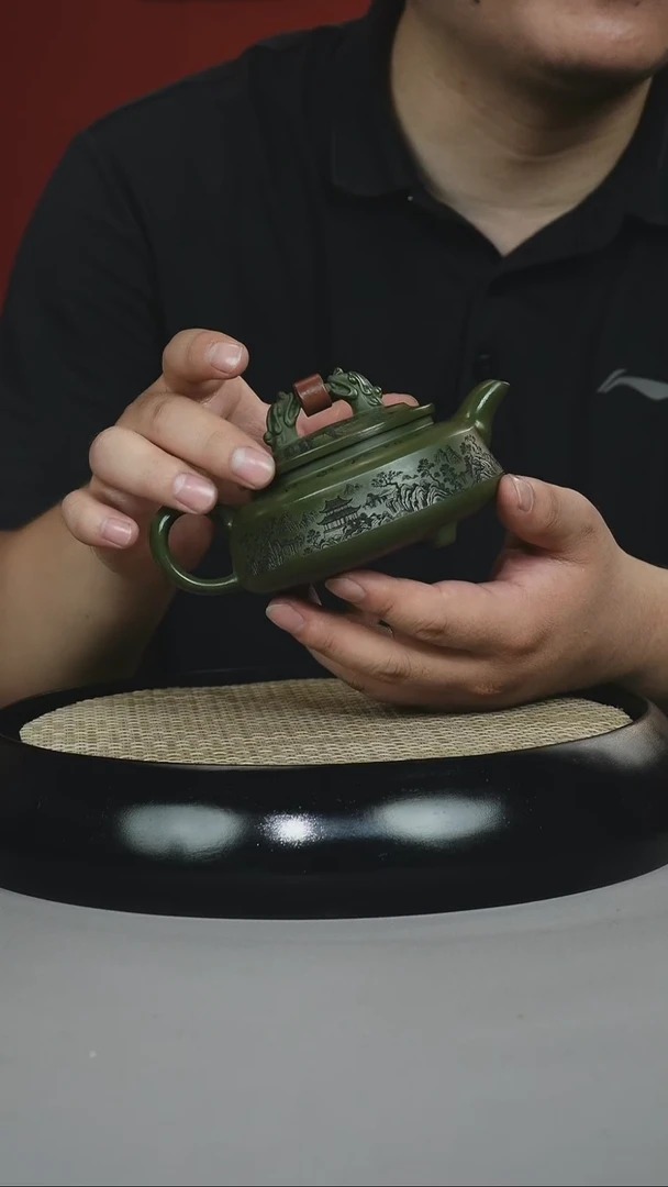 茶壶紫砂绿泥 双线鼓壶 扭转乾坤