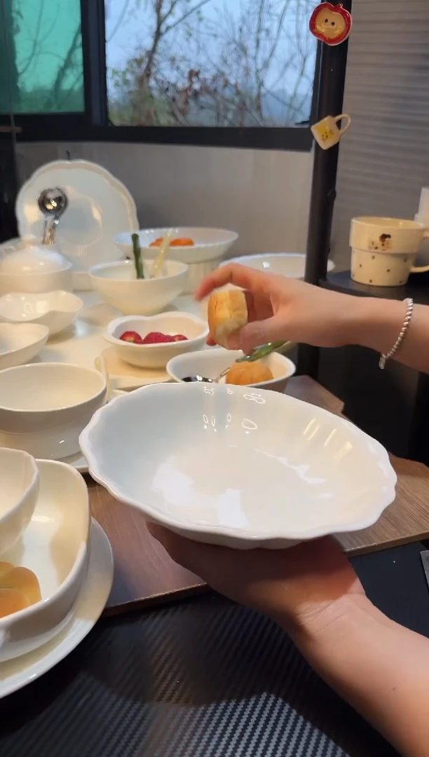 陶瓷8.5英寸花南瓜盘子不带勺叉