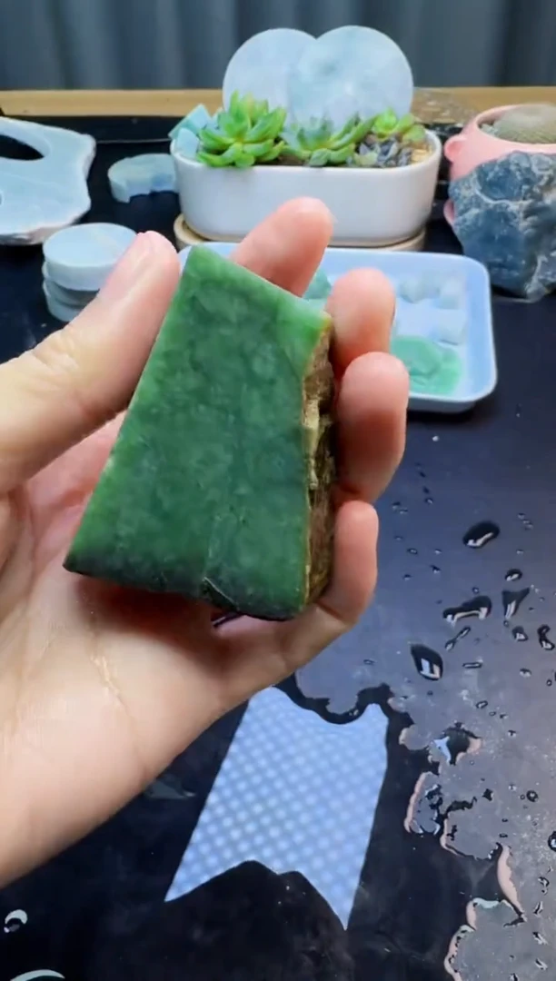 翡翠未镶嵌颈饰085天然缅甸a货翡翠