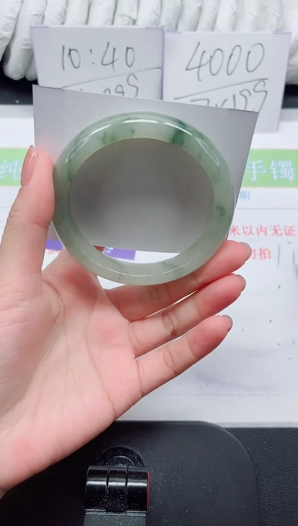 【闪购商品】石英质玉手镯未镶嵌35-58.7