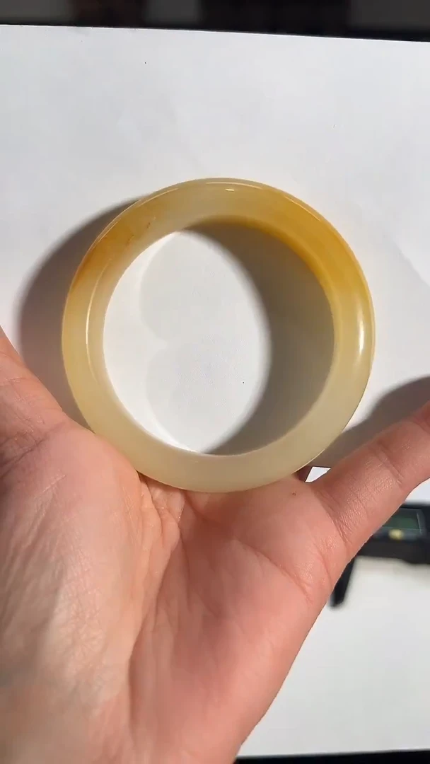 未镶嵌石英质玉（黄龙玉）手镯56圈口04
