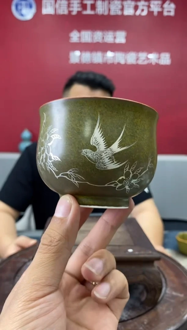 摆件b251景德镇瓷器一件