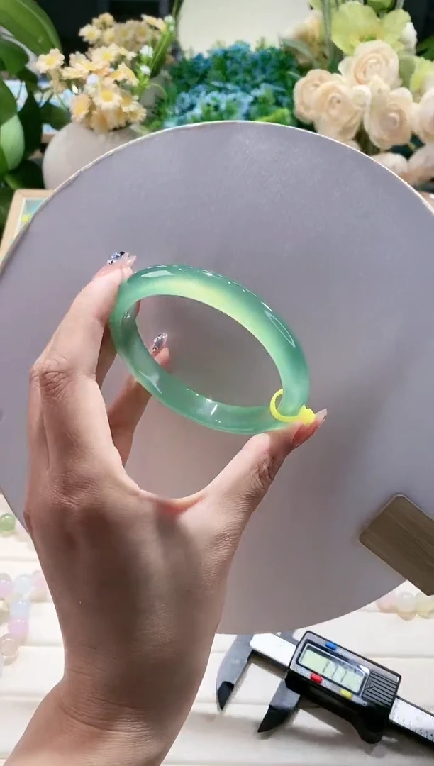 玛瑙/玉髓手镯未镶嵌109-60.3