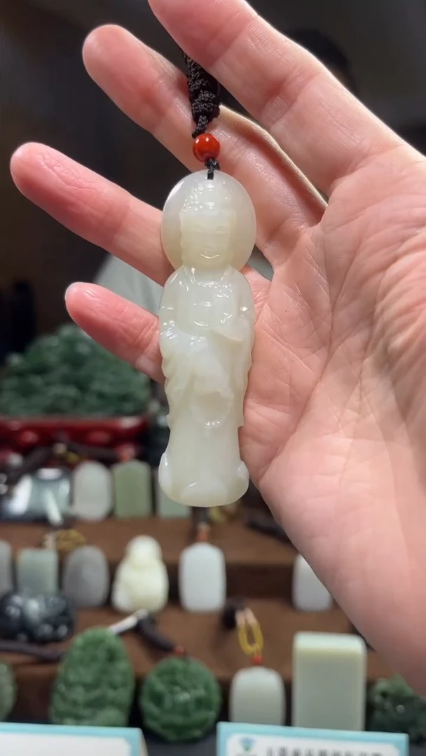 颈饰未镶嵌和田玉·