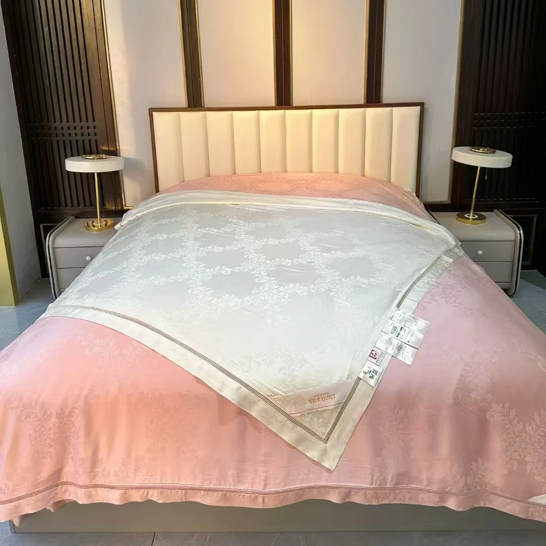 3.3斤黄金双宫茧桑蚕丝长丝夏被