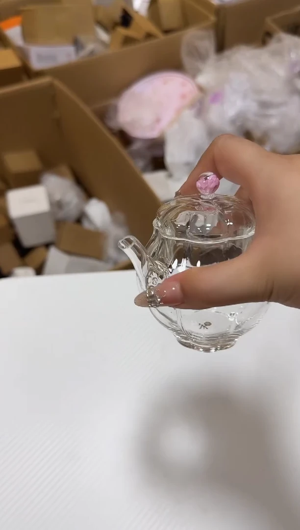 粉玉汀颜壶
