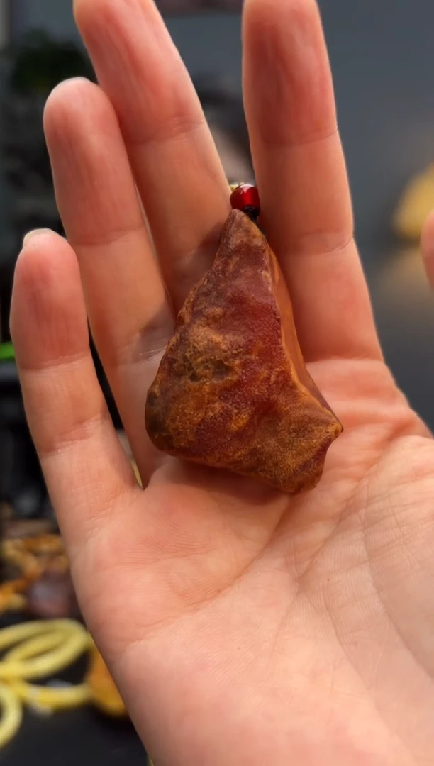 琥珀颈饰未镶嵌吊坠