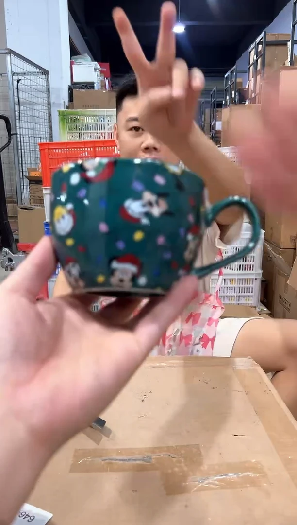 瓷片圣诞绿色米奇咖啡杯