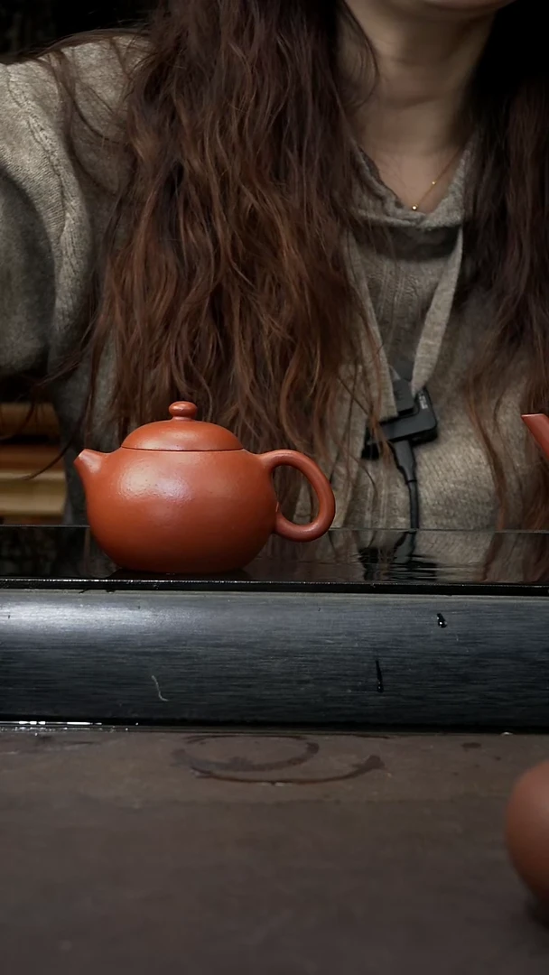 【闪购商品】紫砂茶壶朱泥 西施全手 120cc 075