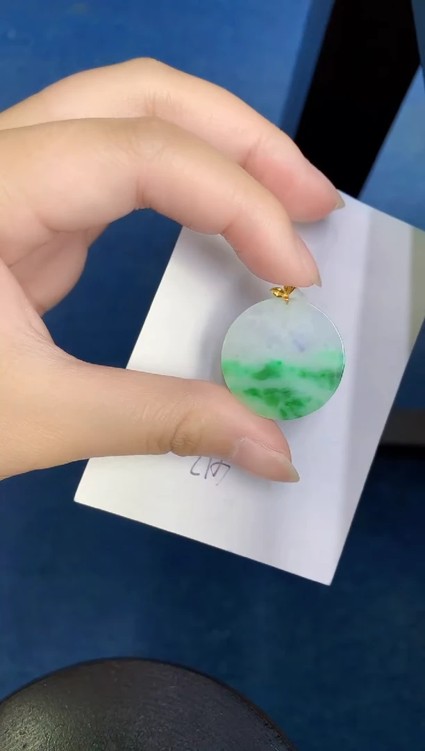 翡翠18K金镶嵌颈饰000000000