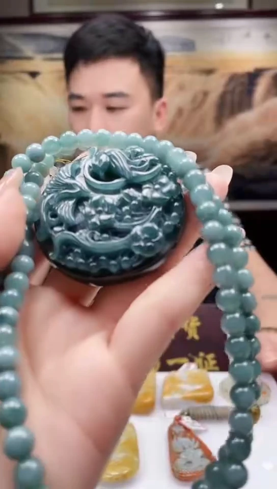 吊坠(不含链)未镶嵌翡翠多样性发其一随机发两件 5