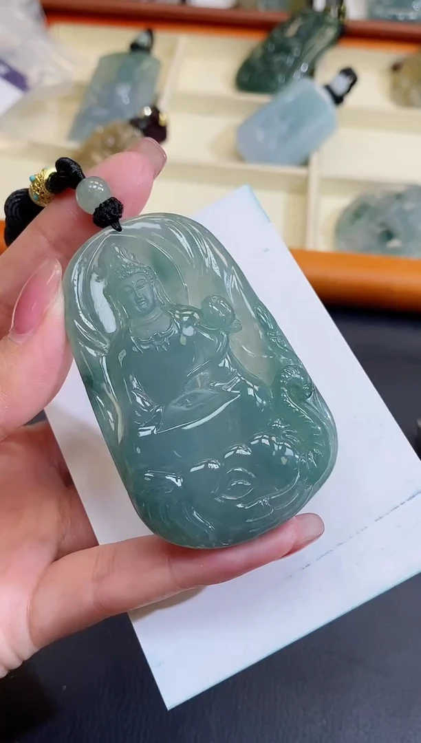 翡翠未镶嵌颈饰缅甸天然翡翠