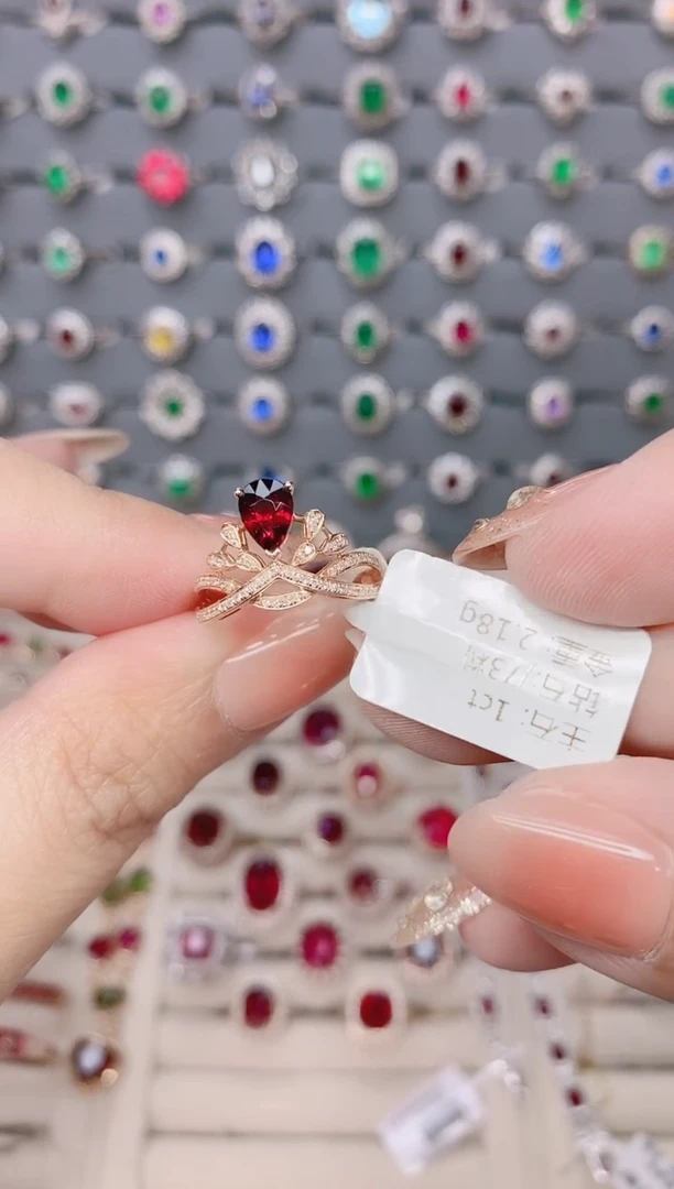 碧玺戒指18K金镶嵌碧玺1ct