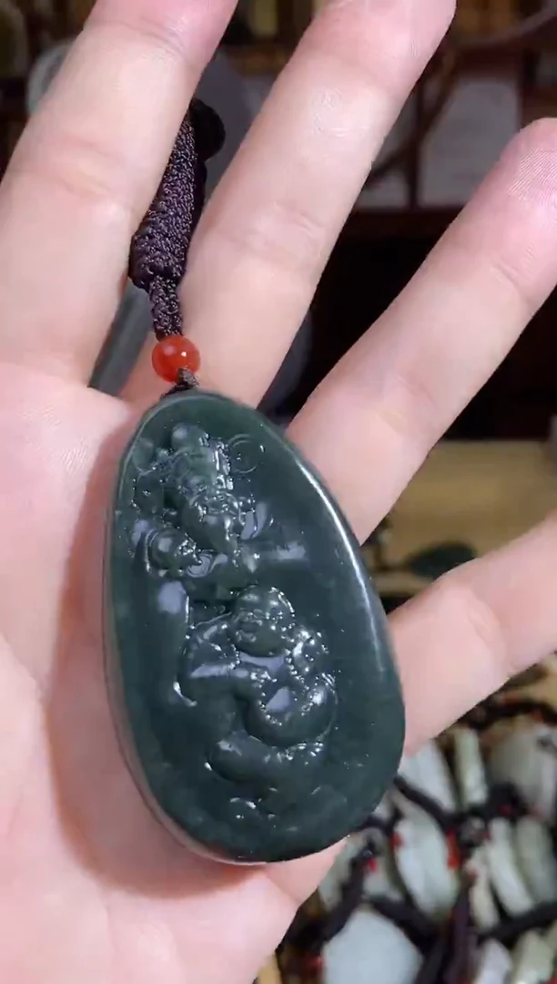 颈饰未镶嵌和田玉1