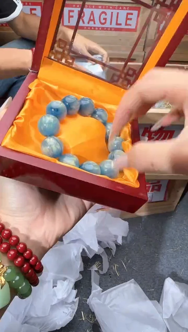精美手串（无礼盒）