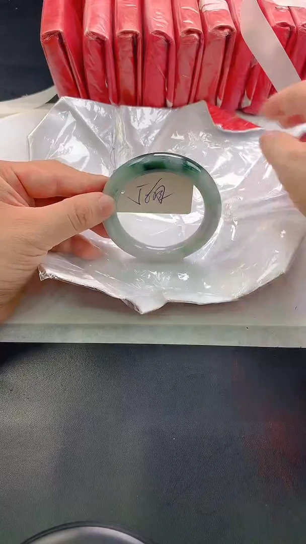未镶嵌手镯翡翠33