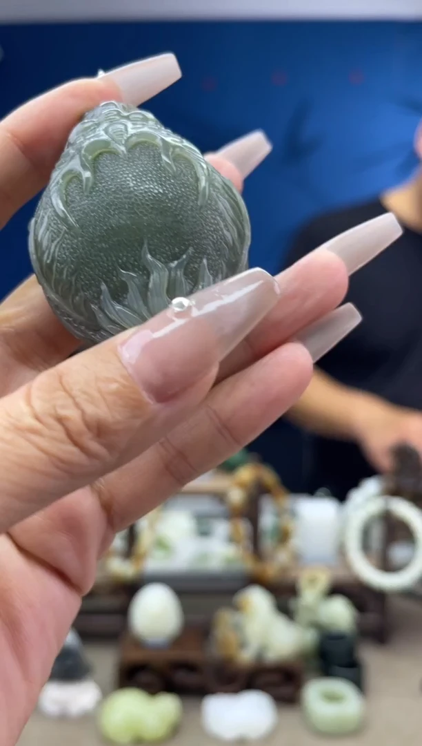 和田玉未镶嵌颈饰1