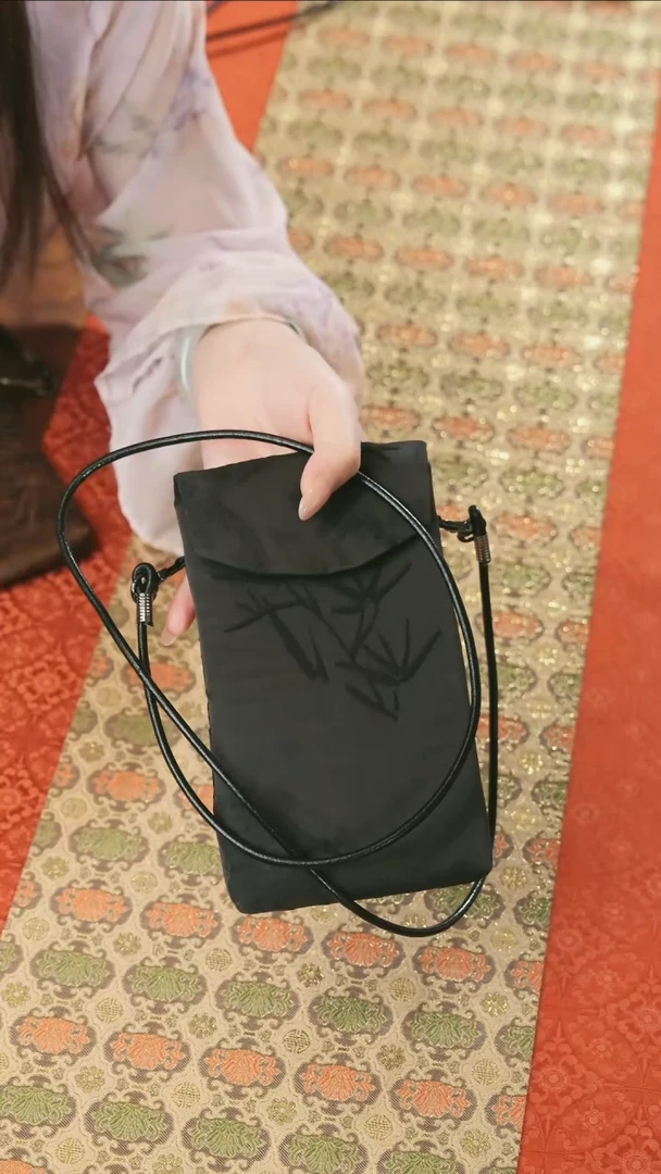 手机袋············