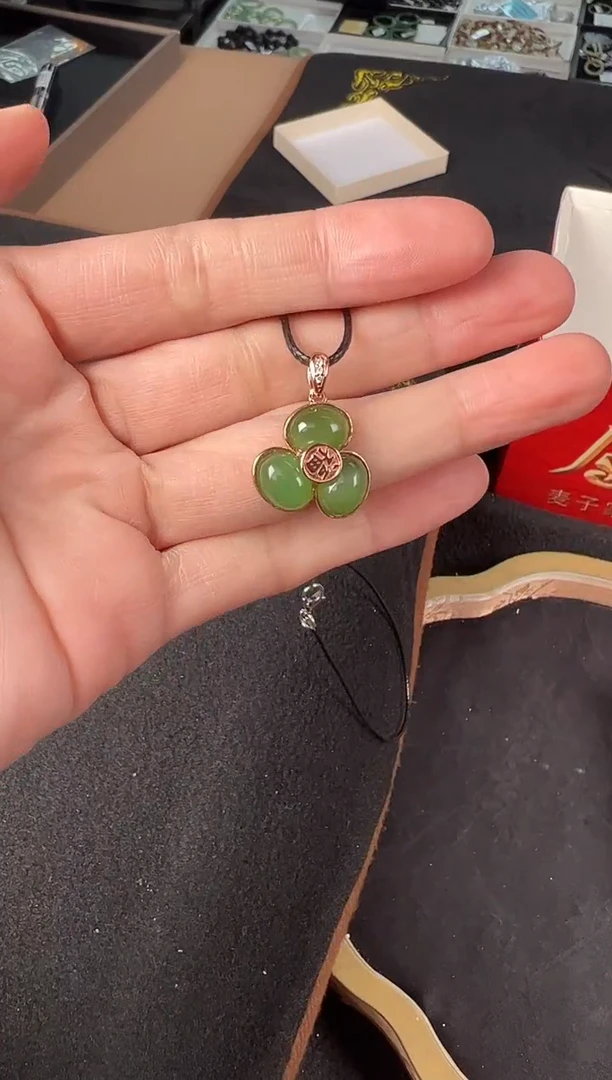吊坠(不含链)银S925镶嵌和田玉多样性发1