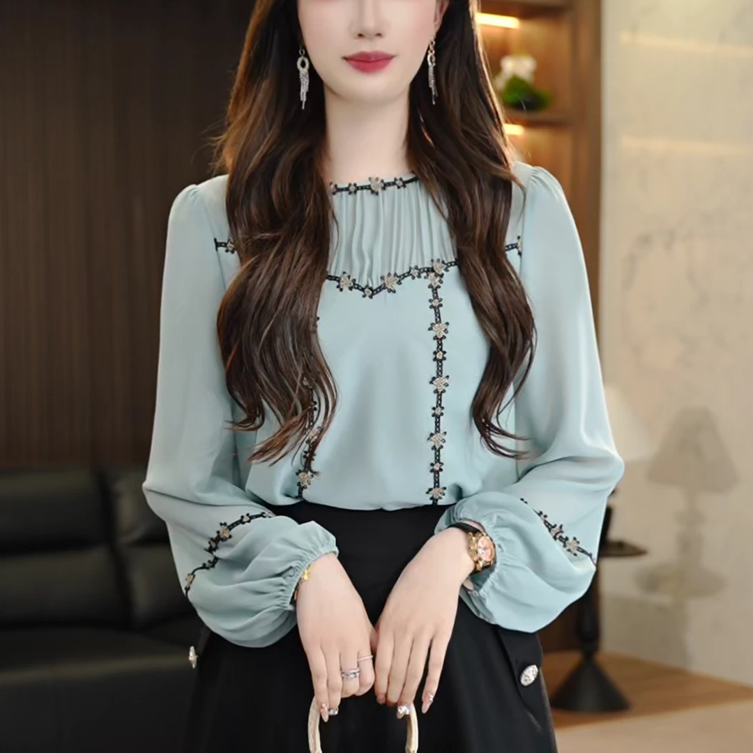 K250152-衬衫女长袖2025春夏新款时尚减龄高端显瘦套头款上衣女LB
