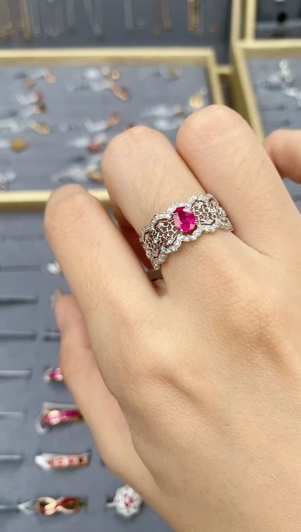 【闪购商品】红宝石戒指18K金镶嵌戒指