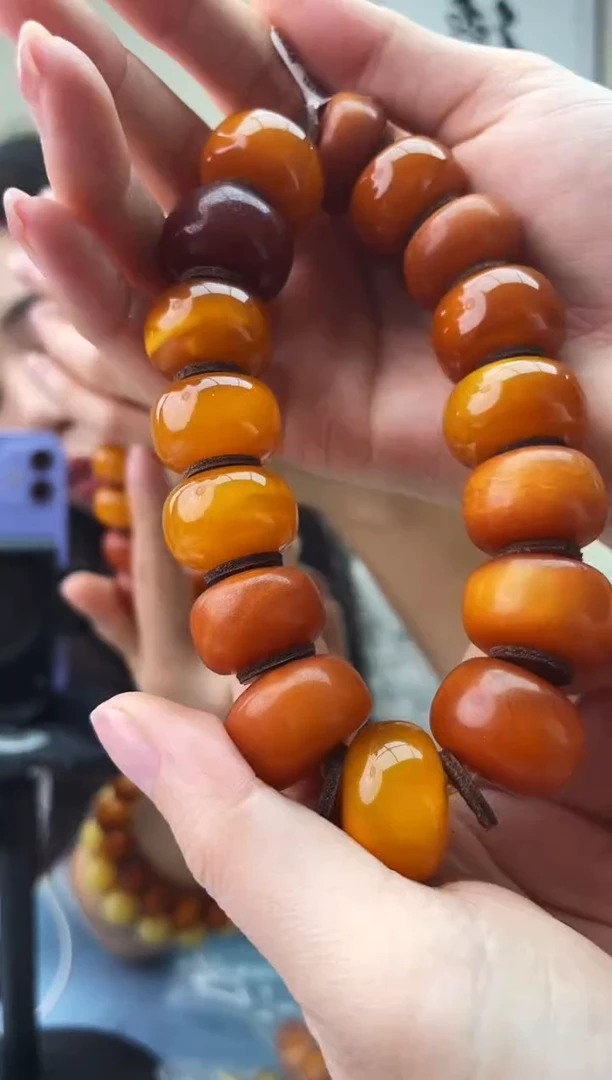 琥珀未镶嵌珠宝奇石T0微瑕假一罚十，多样性发一件