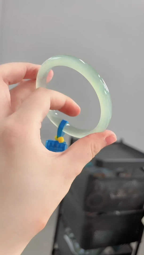 玛瑙/玉髓手镯未镶嵌60圈